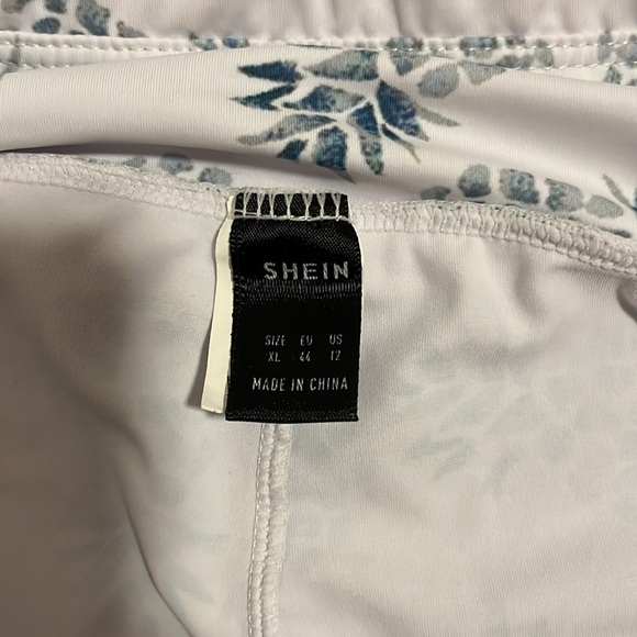 pineapple shorts - Picture 2 of 2